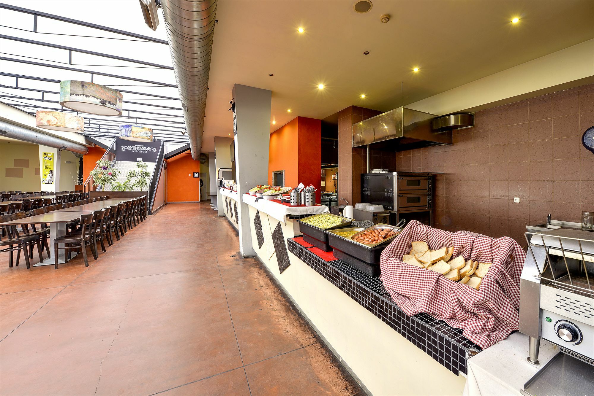 Plus Prague Hostel Exterior photo